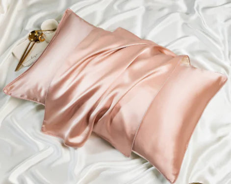 
                      
                        Natural Mulberry Silk Pillowcase
                      
                    